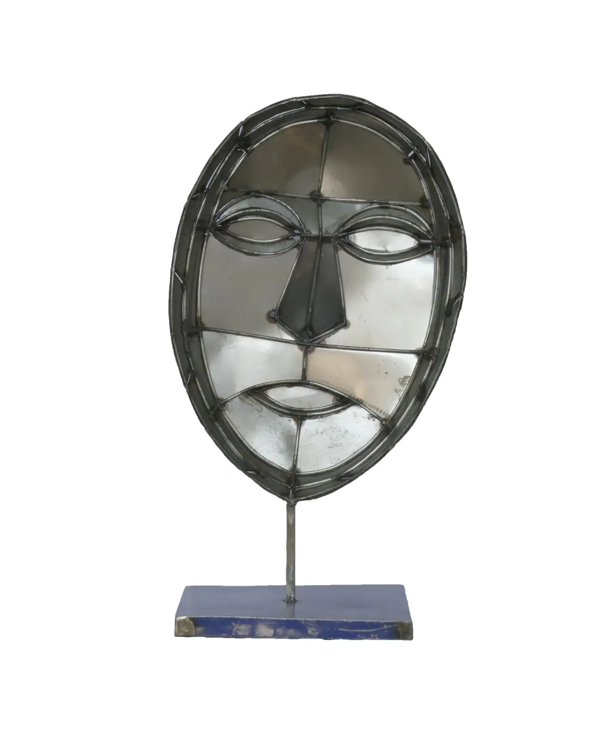  Product image 4 of the product “Small Mask on stand - Modell 2, 53cm height, sculpture from upcyceled oil barrel. ”